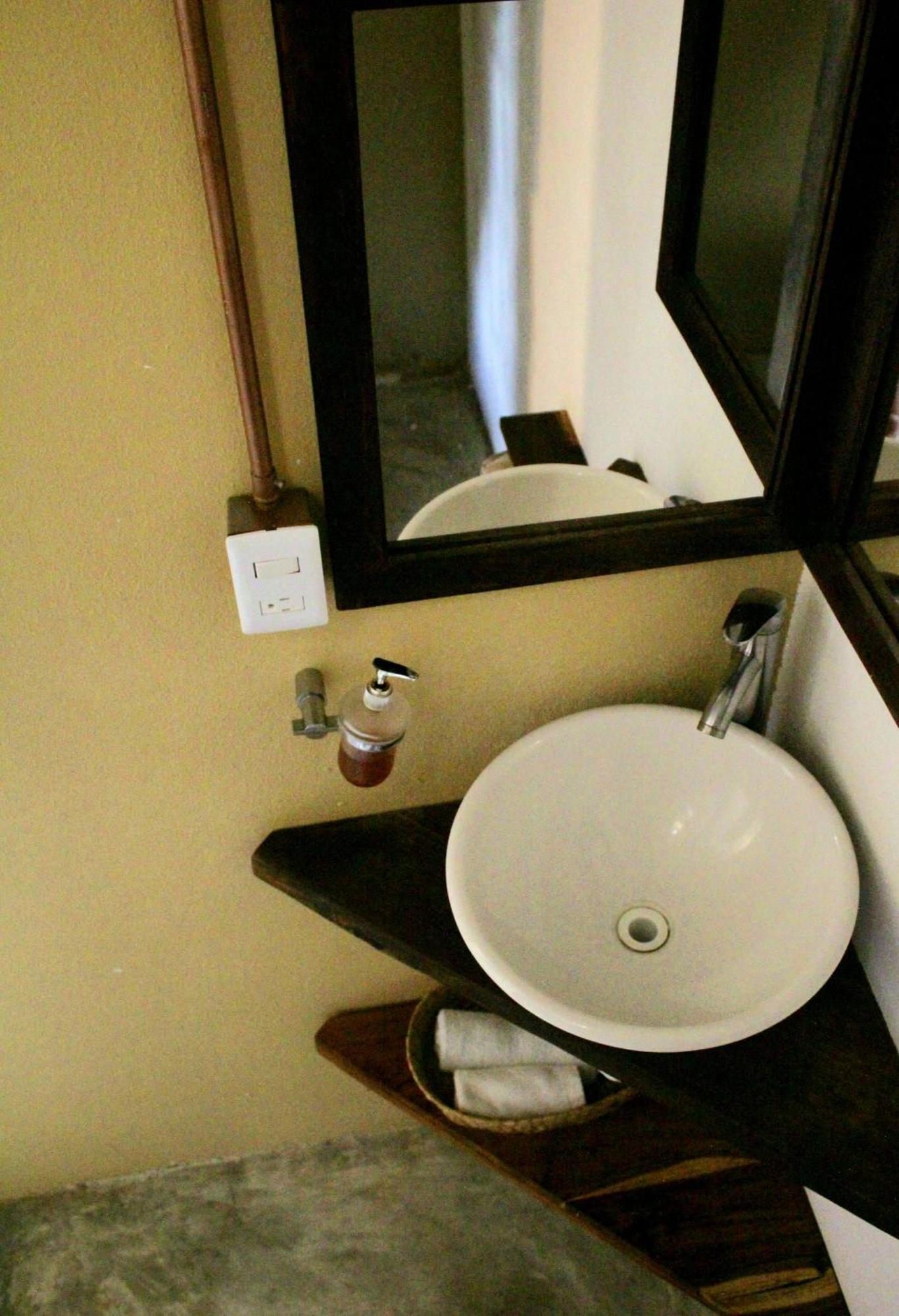 Tropic Bacalar Hotel Kültér fotó